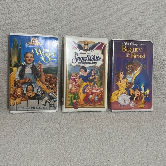 Disney Other - Wizard of Oz, Snow White & Beauty and the Beast clamshell VHS movies!
